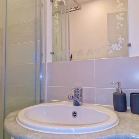 Apartment Le Studio 46 - Centre-ville - Calme -tv